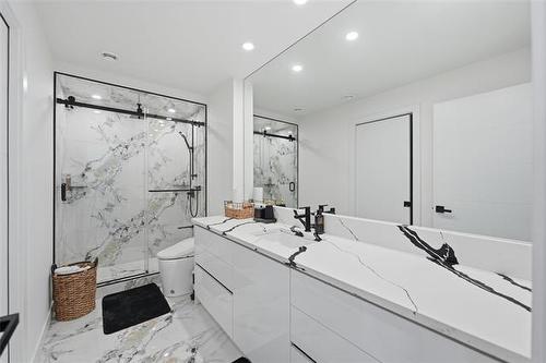 29 Discovery Cove, Headingley, MB 