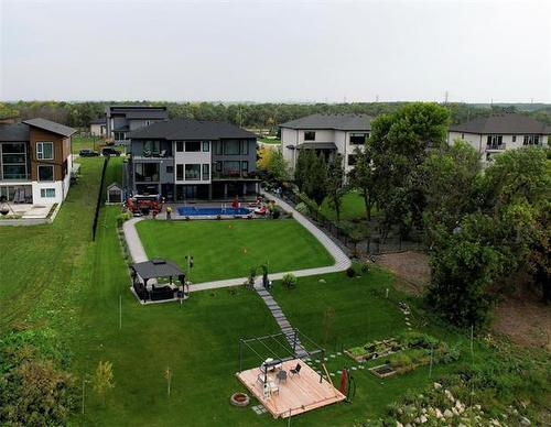 29 Discovery Cove, Headingley, MB 