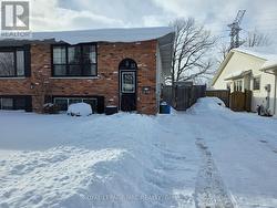 UPPER - 37 FOX TRAIL DRIVE  St. Catharines, ON L2S 3T7