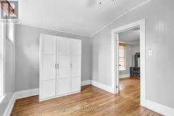 B - 101 SCOTT STREET  St. Thomas, ON N5P 1L2