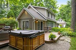 Deck's new 2023 salt-water hot tub included - 