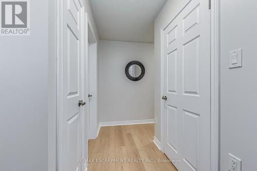 74 - 2435 Greenwich Drive, Oakville, ON - Indoor Photo Showing Other Room