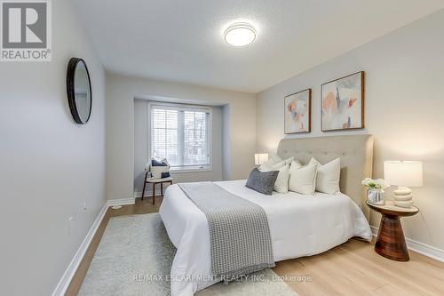 74 - 2435 Greenwich Drive, Oakville, ON - Indoor Photo Showing Bedroom