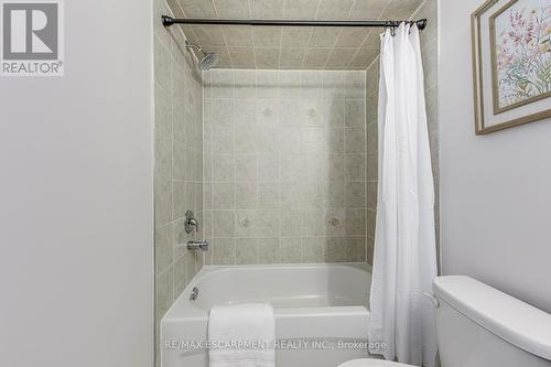 74 - 2435 Greenwich Drive, Oakville, ON - Indoor Photo Showing Bathroom