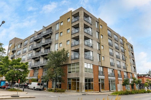 Front of Structure - 402-4225 Rue St-Dominique, Montréal (Le Plateau-Mont-Royal), QC - Outdoor With Facade