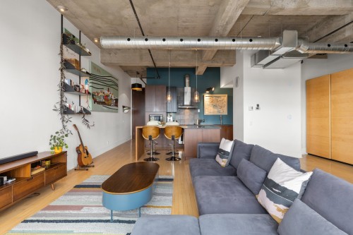 Living Room - 402-4225 Rue St-Dominique, Montréal (Le Plateau-Mont-Royal), QC - Indoor Photo Showing Living Room