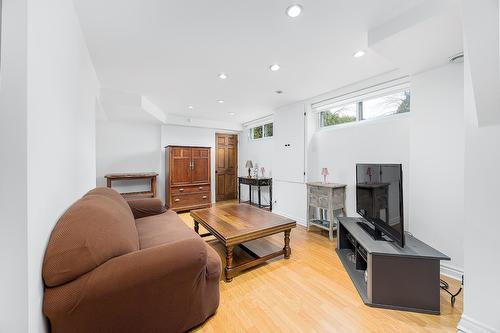 Salle familiale - 488 Boul. Samson, Laval (Sainte-Dorothée), QC - Indoor Photo Showing Other Room