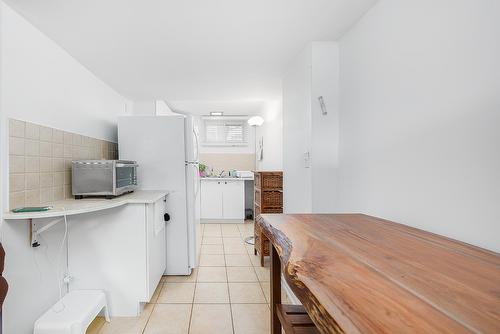 Cuisinette - 488 Boul. Samson, Laval (Sainte-Dorothée), QC - Indoor Photo Showing Kitchen