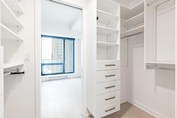Walk-in closet - 