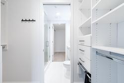 Walk-in closet - 