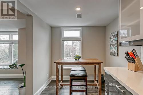 2386 Munns Avenue E, Oakville, ON - Indoor