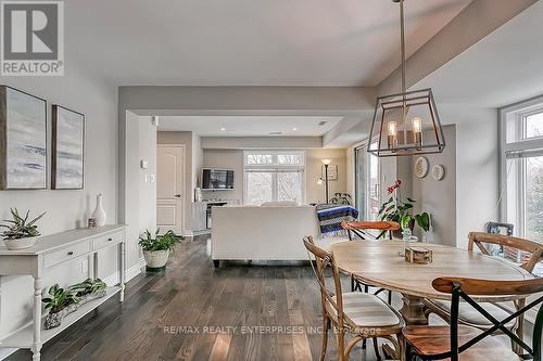 2386 Munns Avenue E, Oakville, ON - Indoor Photo Showing Dining Room