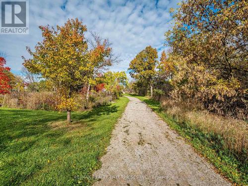 2386 Munns Avenue E, Oakville, ON - Outdoor With View
