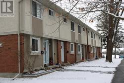 69 - 457 MOODIE DRIVE S  Ottawa, ON K2H 8T6