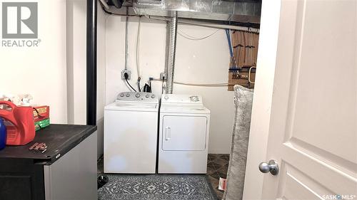 2 1621 First Street, Estevan, SK - Indoor Photo Showing Laundry Room