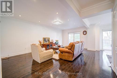 72 Highgate Drive, Markham, ON - Indoor Photo Showing Living Room
