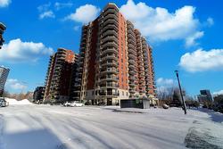 609-3855 Boul. de Chenonceau  Laval (Chomedey), QC H7T 0C8