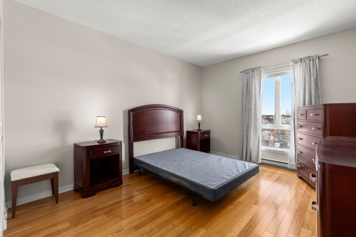 Chambre à coucher - 609-3855 Boul. De Chenonceau, Laval (Chomedey), QC - Indoor Photo Showing Bedroom