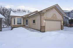 11 Parisien PL  Winnipeg, MB R3V 1V9