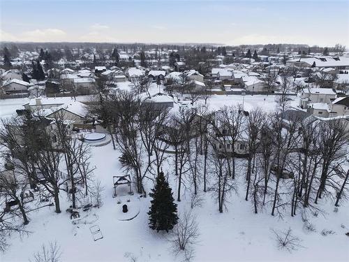 11 Parisien Pl, Winnipeg, MB 