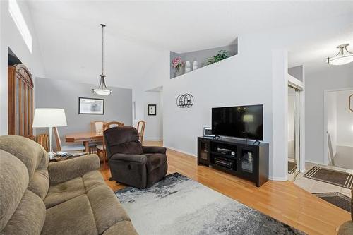 11 Parisien Pl, Winnipeg, MB 