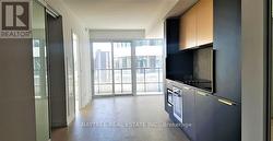 1801 - 85 WOOD STREET  Toronto, ON M4Y 0E8