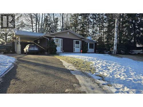 5225 YORK PLACE  Prince George, BC V2N 2A4