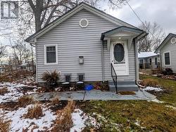 B - 372 BEECHWOOD AVENUE  Fort Erie (Crystal Beach), ON L0S 1B0