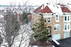 10229Z Boul. Perras  Montréal (Rivière-Des-Prairies/Pointe-Aux-Trembles), QC H1C 2A3