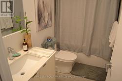 2nd Bathroom, 4 PC - 