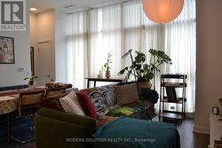 Open Floor Concept/ Main Floor - 