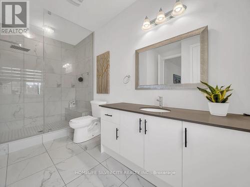 2 Endless Circle, Vaughan, ON - Indoor Photo Showing Bathroom