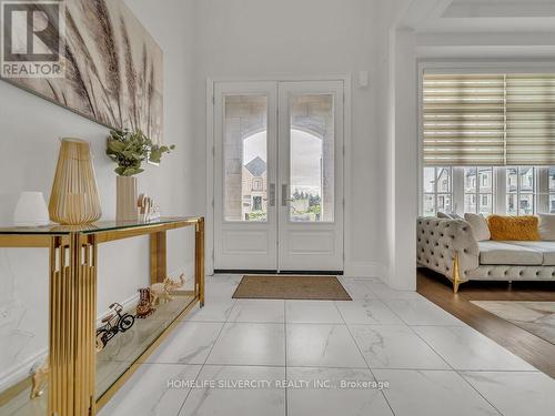 2 Endless Circle, Vaughan, ON - Indoor Photo Showing Other Room