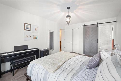 52 Rutledge Crescent, Winnipeg, MB - Indoor Photo Showing Bedroom
