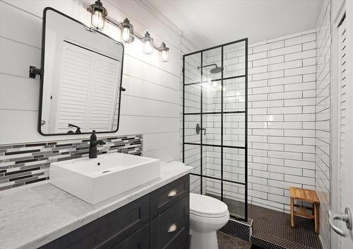 52 Rutledge Crescent, Winnipeg, MB - Indoor Photo Showing Bathroom