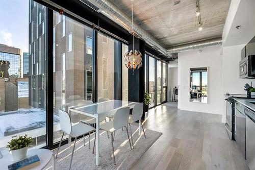 1003-311 Hargrave St, Winnipeg, MB 