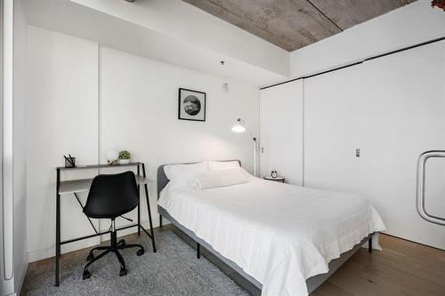 1003-311 Hargrave St, Winnipeg, MB 