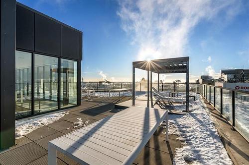 1003-311 Hargrave St, Winnipeg, MB 