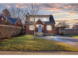 112 Arnold Street  Chatham, ON N7L 2X8