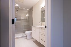 Salle de bains attenante à la CCP - 