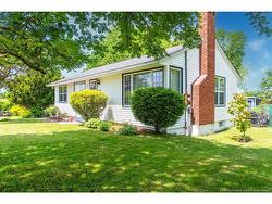 10 Silver CRES  Saint John, NB E2J 3G3