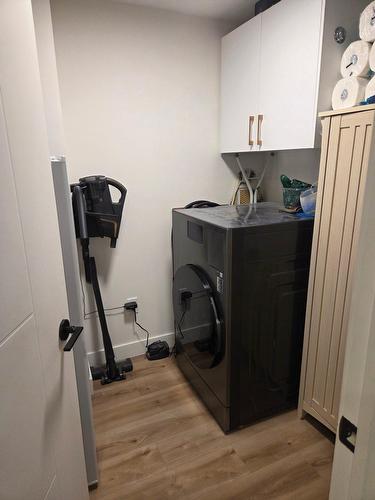 Laundry room - 1007-4775 Rue Gertrude-Roy, Québec (Les Rivières), QC - Indoor Photo Showing Laundry Room