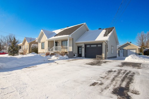 Façade - 178 Rue St-Germain, Saint-Hugues, QC - Outdoor With Facade