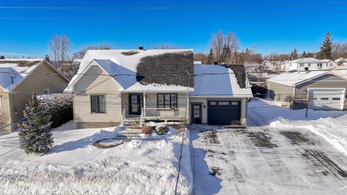 Façade - 178 Rue St-Germain, Saint-Hugues, QC - Outdoor