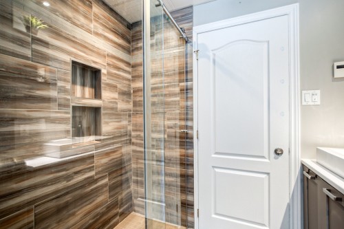 Salle de bains - 178 Rue St-Germain, Saint-Hugues, QC - Indoor