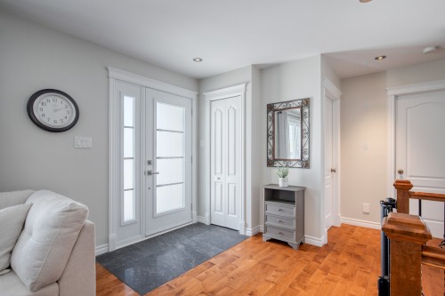 Hall d'entrée/Vestibule - 178 Rue St-Germain, Saint-Hugues, QC - Indoor