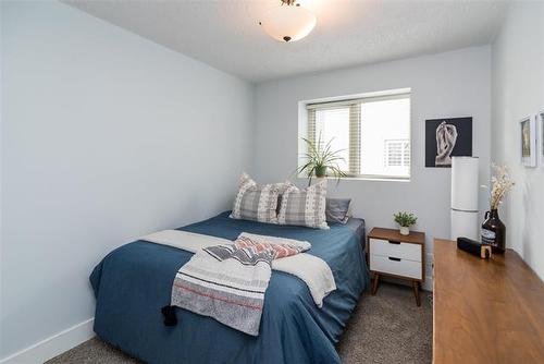 211-108 Chandos Ave, Winnipeg, MB 