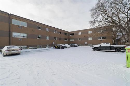 211-108 Chandos Ave, Winnipeg, MB 