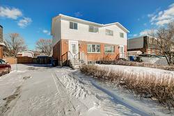 2899 Rue de Lyon  Longueuil (Le Vieux-Longueuil), QC J4L 3R3