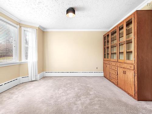 4 Harris Road, Dartmouth, NS 